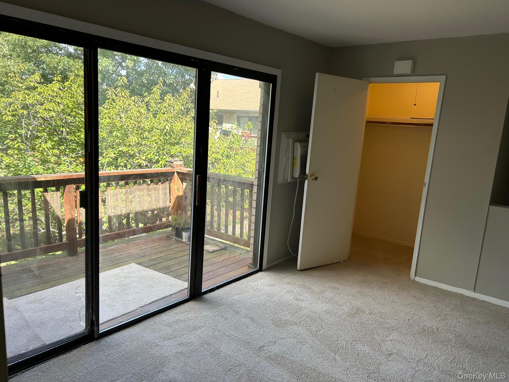 220 Sneden Place, Unit 220 photo 7