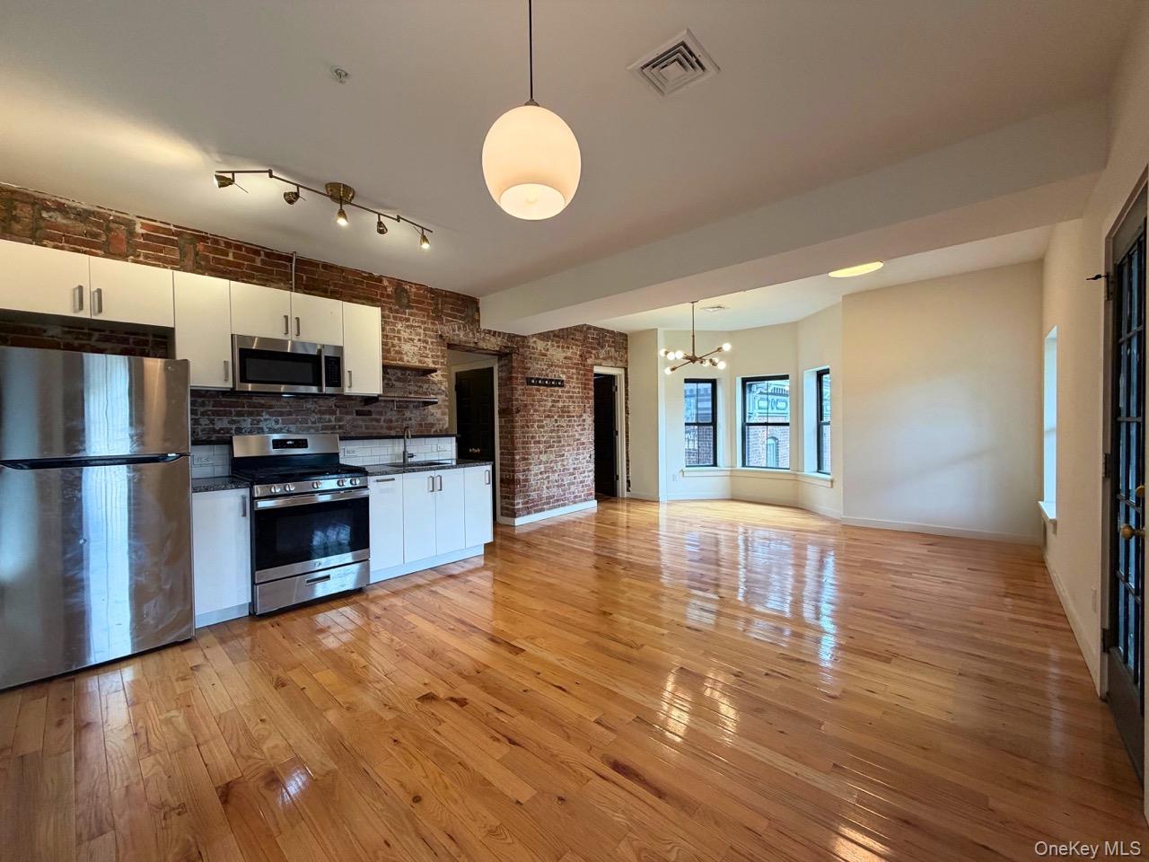 203 Liberty Street – For Rent photo 3