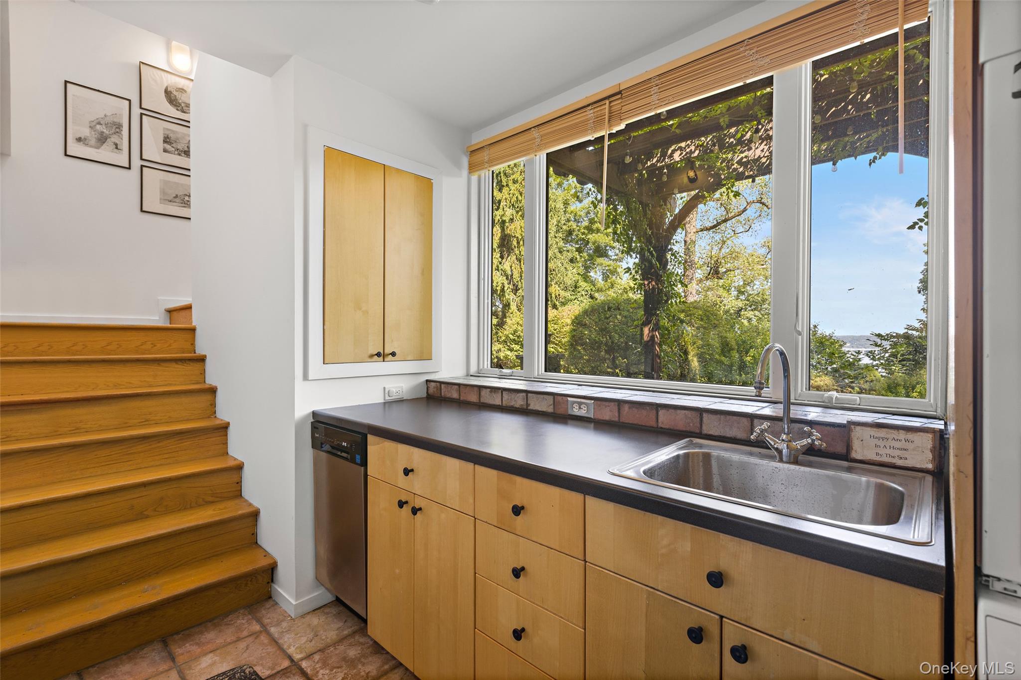 924 Route 9W S – For Sale photo 14
