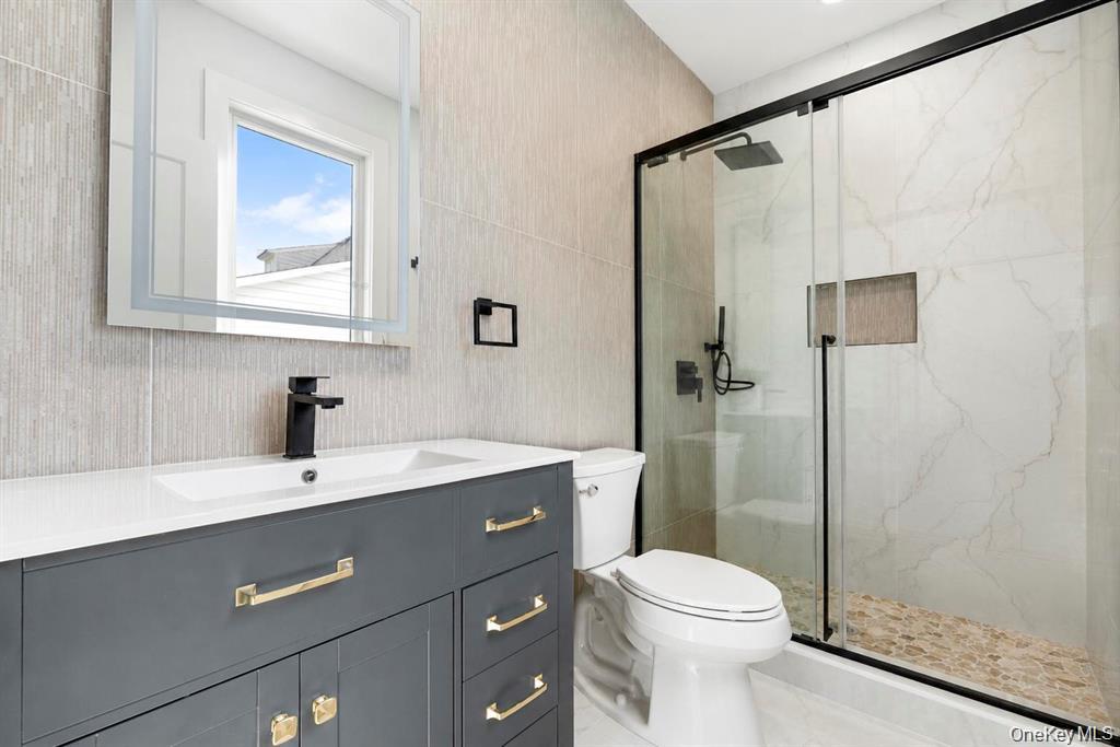 19 Coachman Lane – For Sale photo 25
