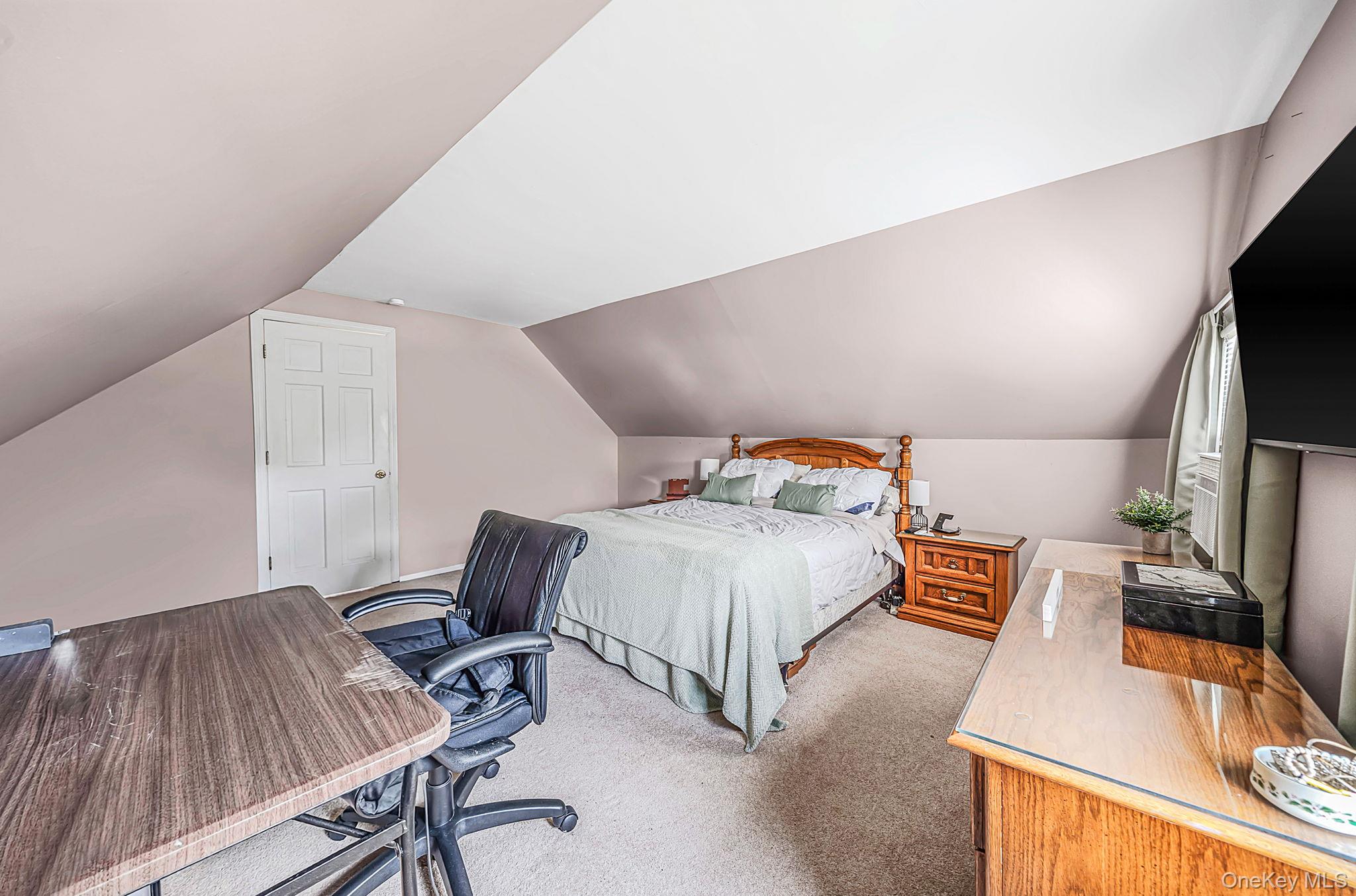 96 Slate Lane – For Sale photo 17