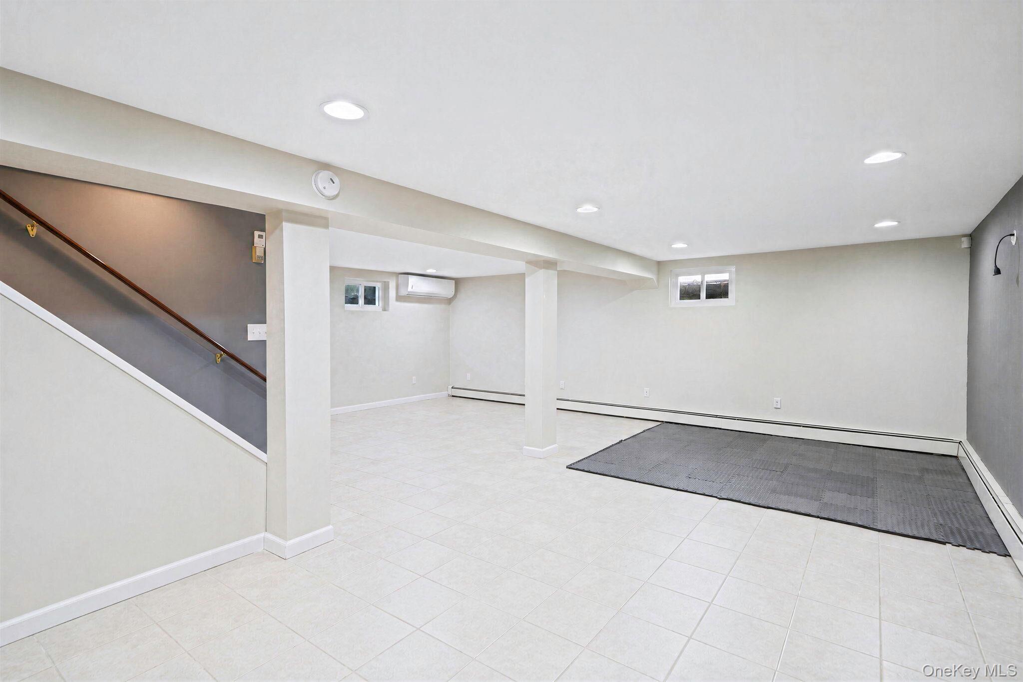 190 Albertson Place – For Sale photo 22