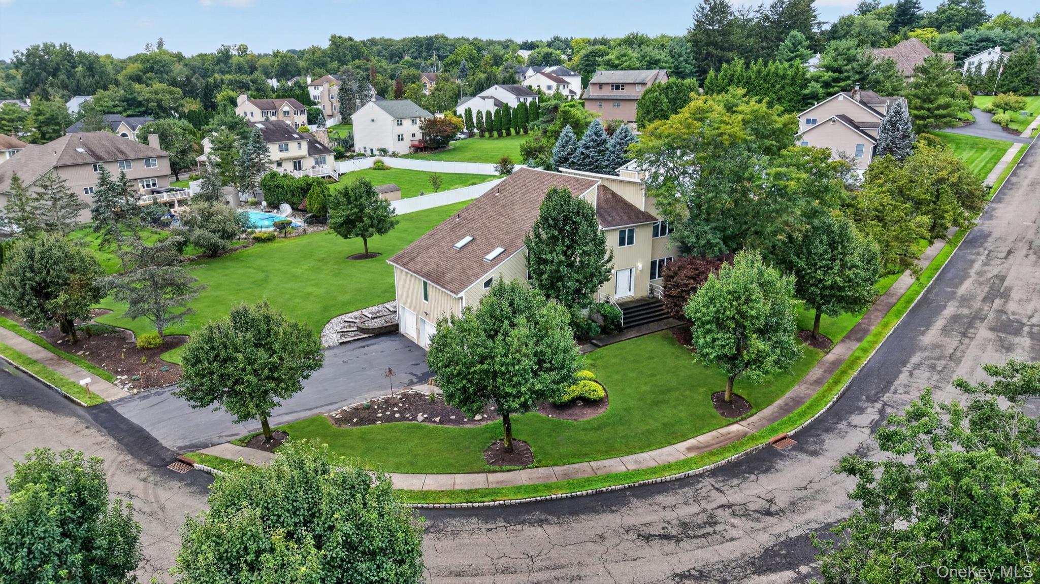 14 Lowell Drive – For Sale photo 46