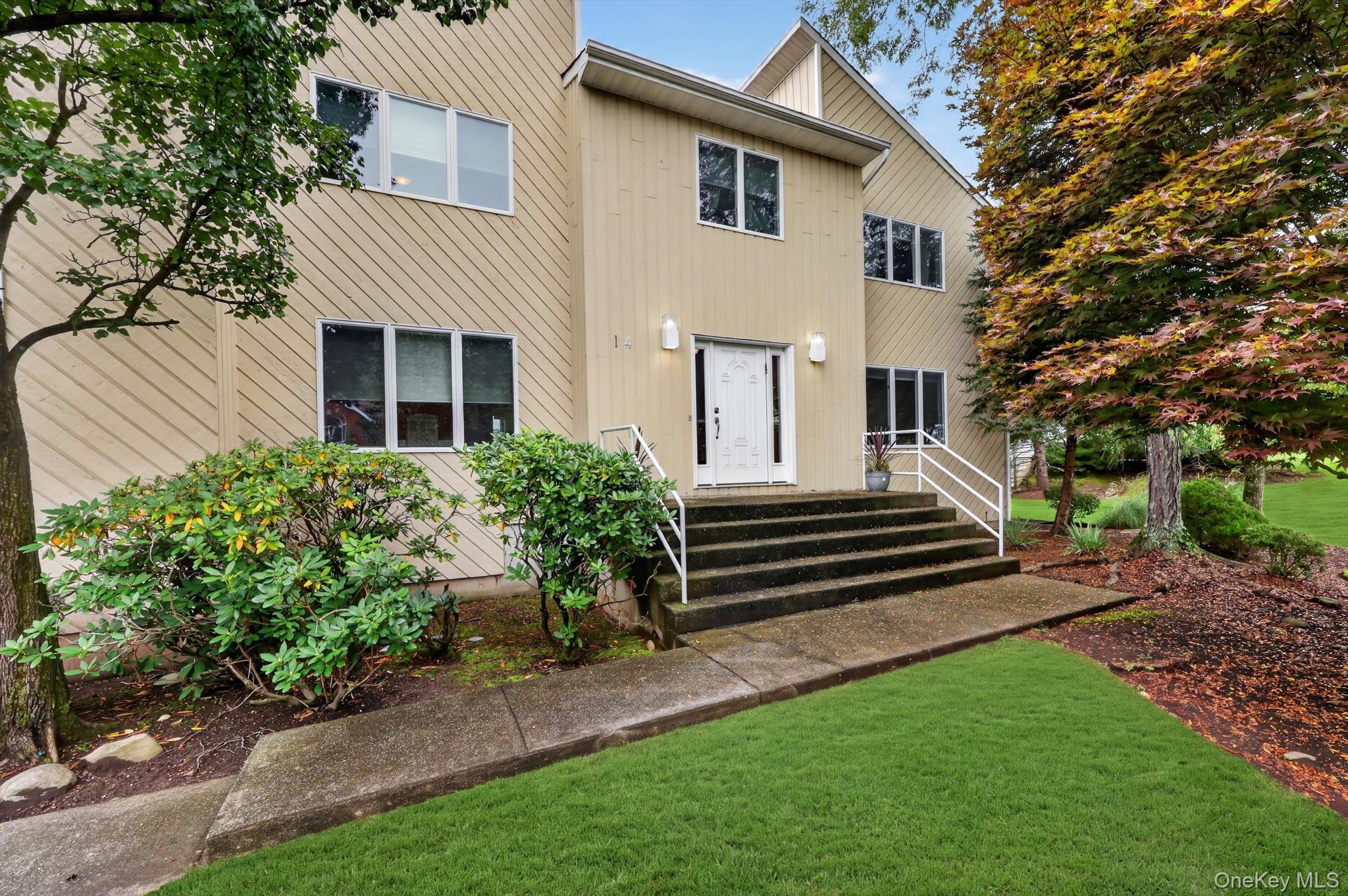 14 Lowell Drive – For Sale photo 2