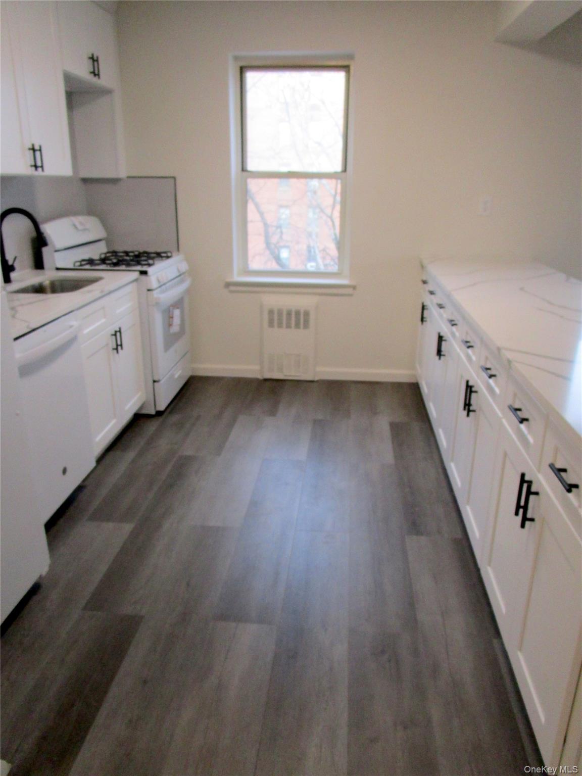 255 Bronx River Road, Unit 7L photo 10