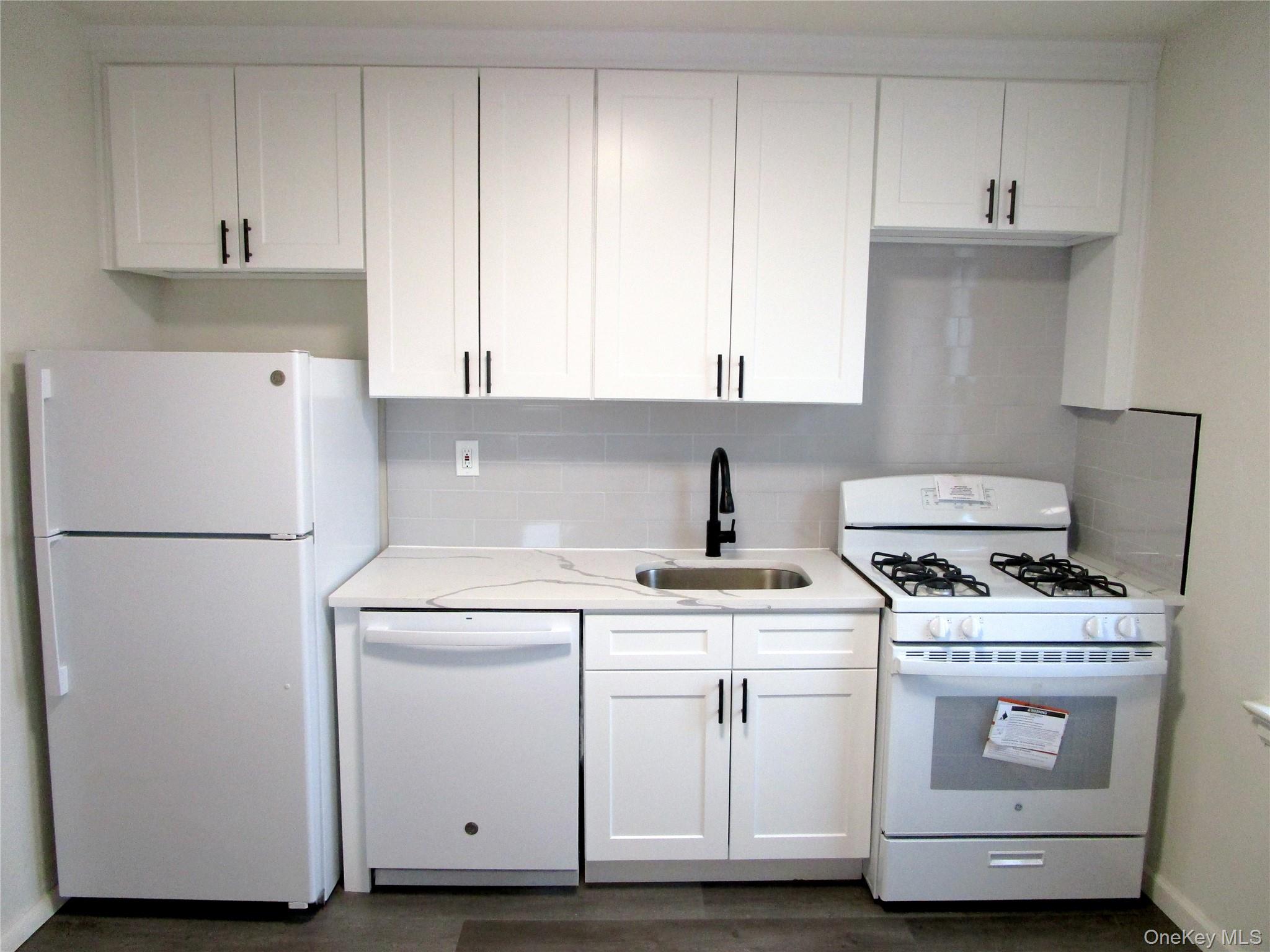 255 Bronx River Road, Unit 7L photo 11