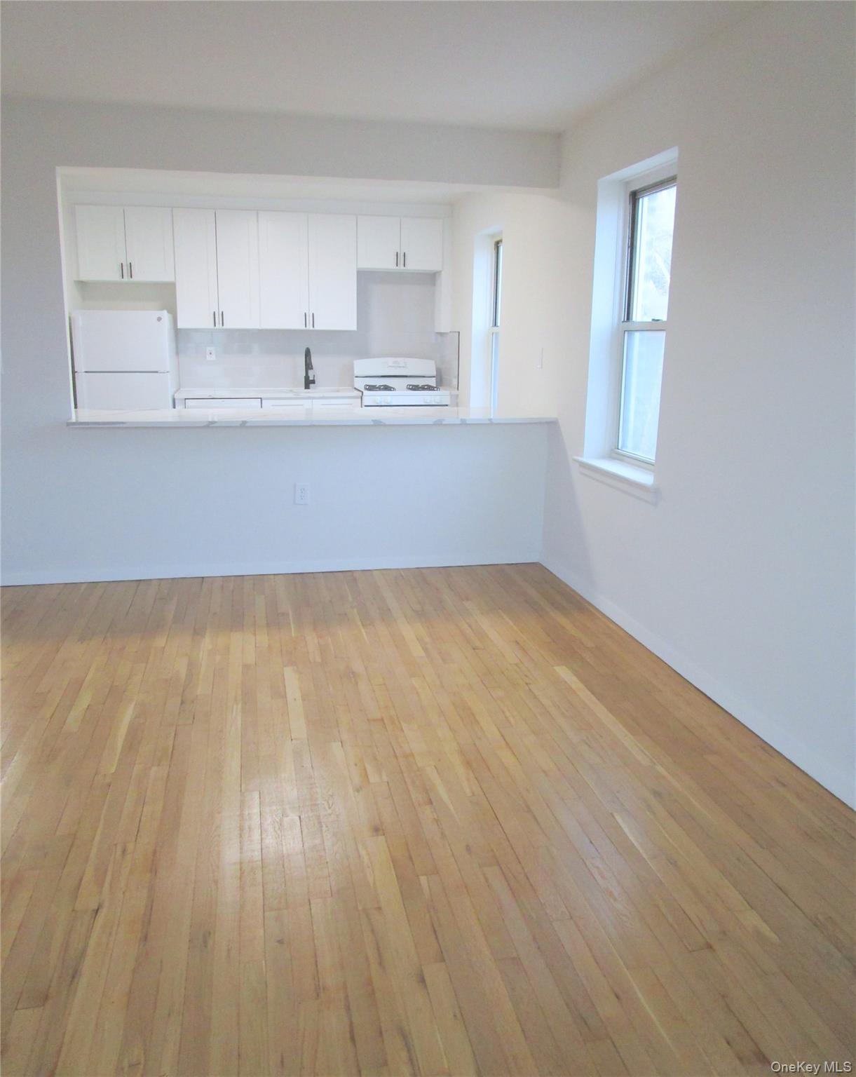 255 Bronx River Road, Unit 7L photo 8