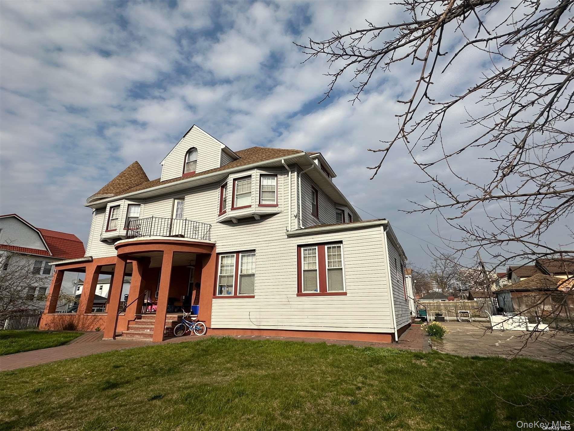 3815 Sea Gate Avenue – For Sale photo 9