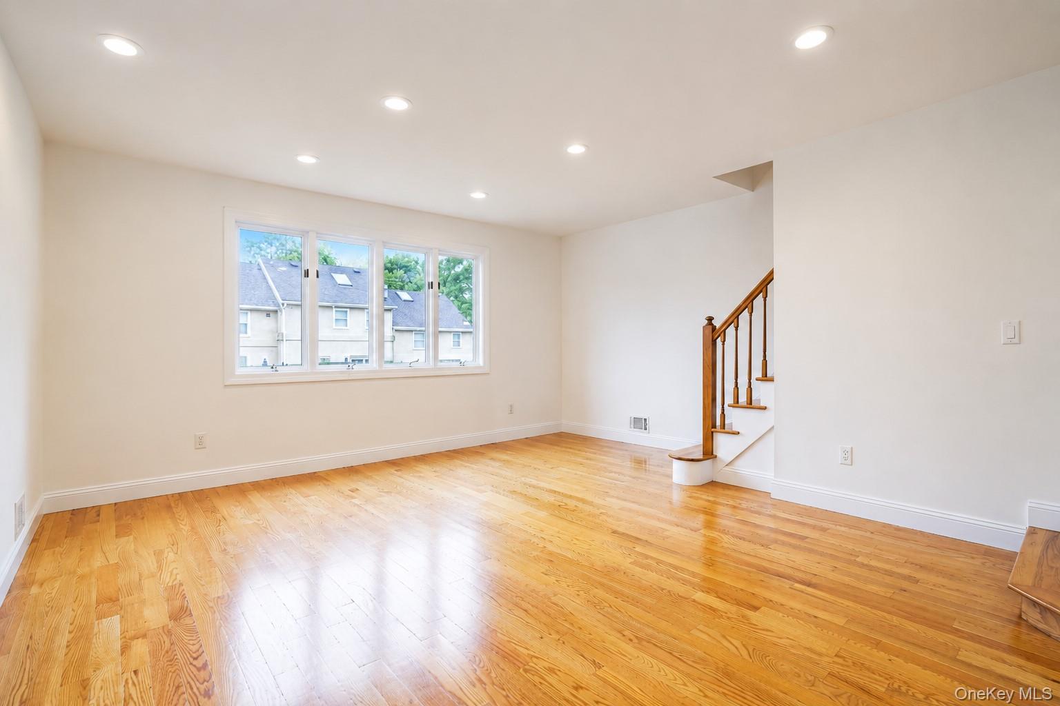 16 Fox Hunt Court – For Sale photo 8