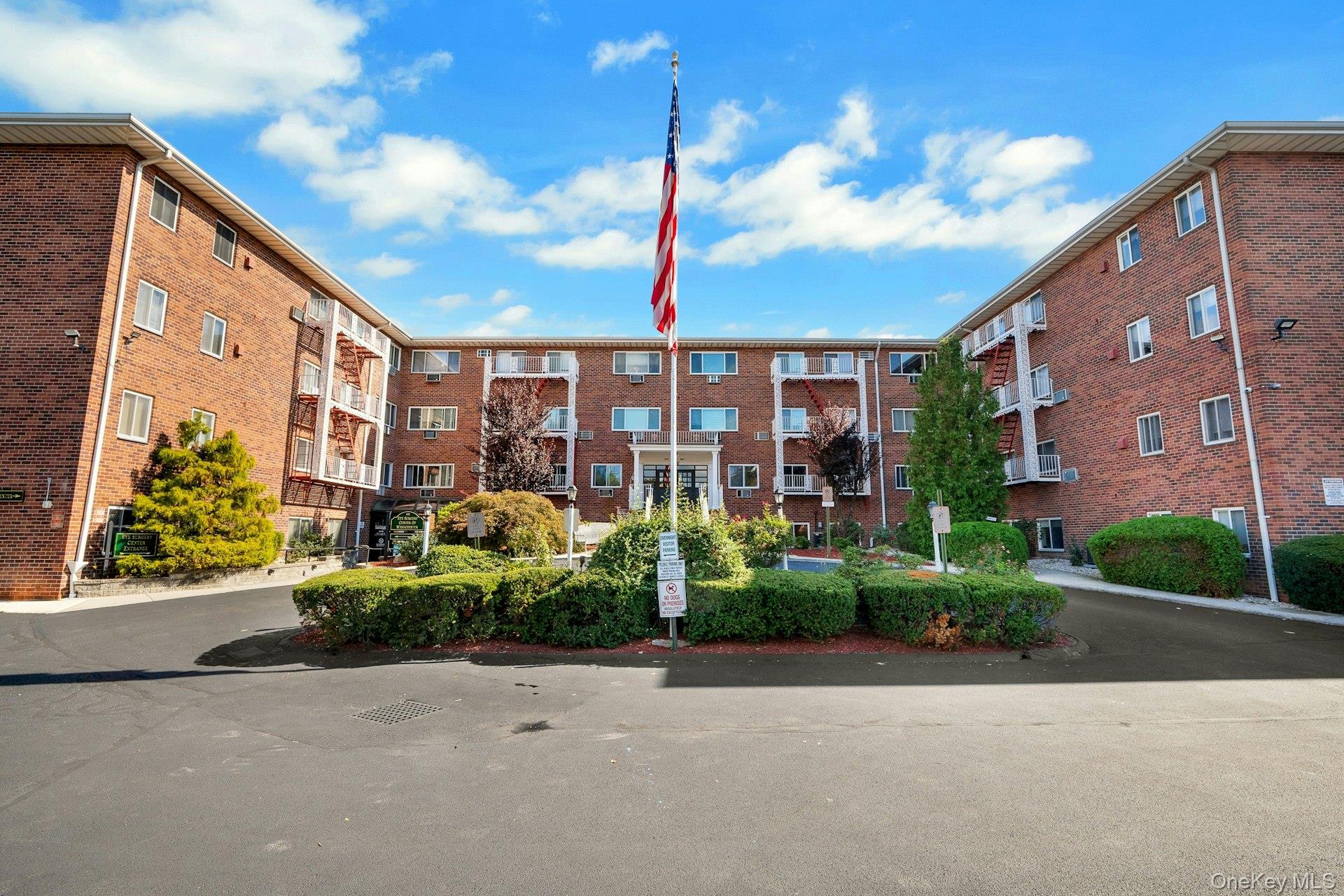 838 Pelhamdale Road, Unit 1C photo 2