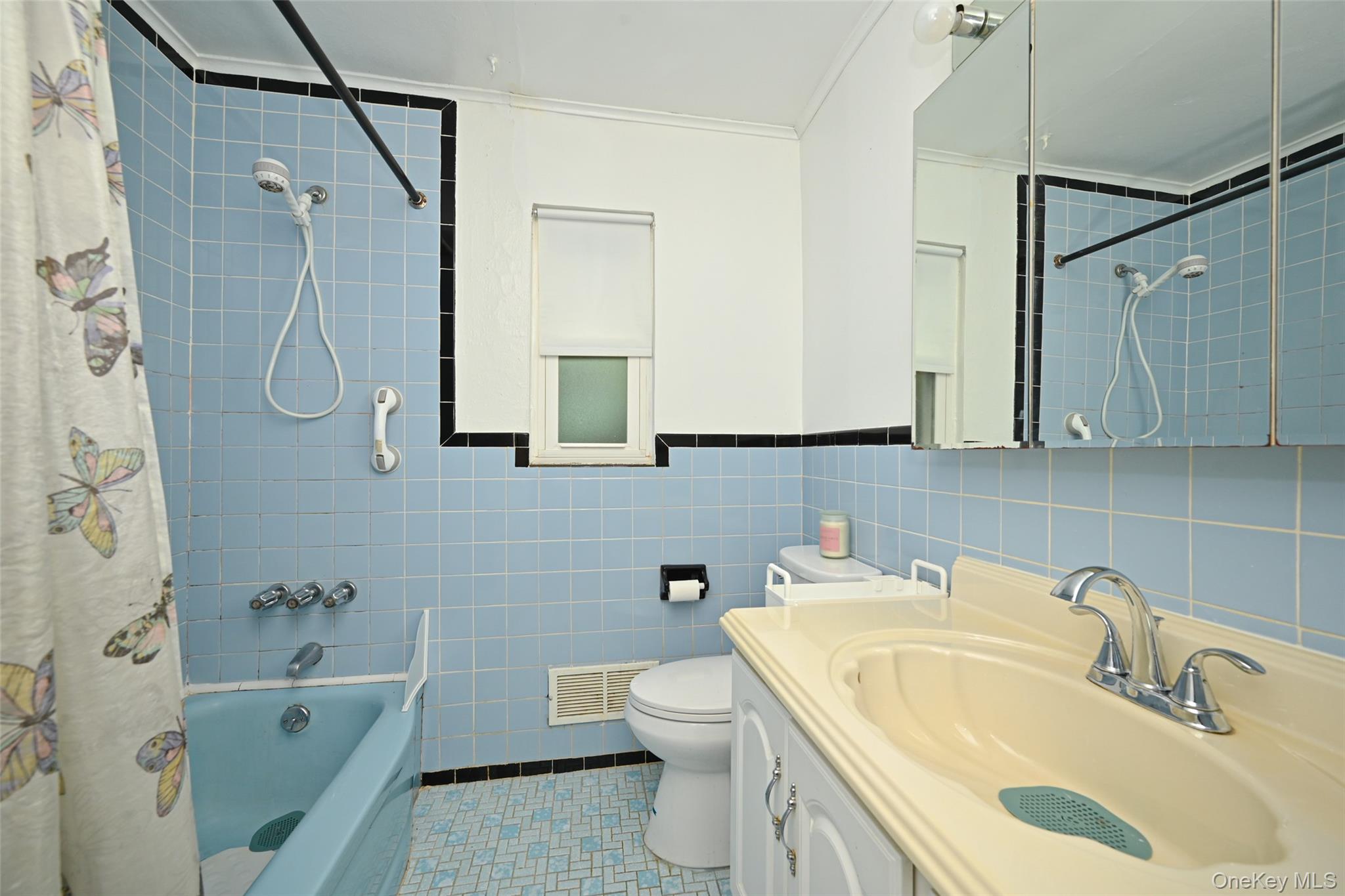 40-04 205th Street – For Sale photo 12