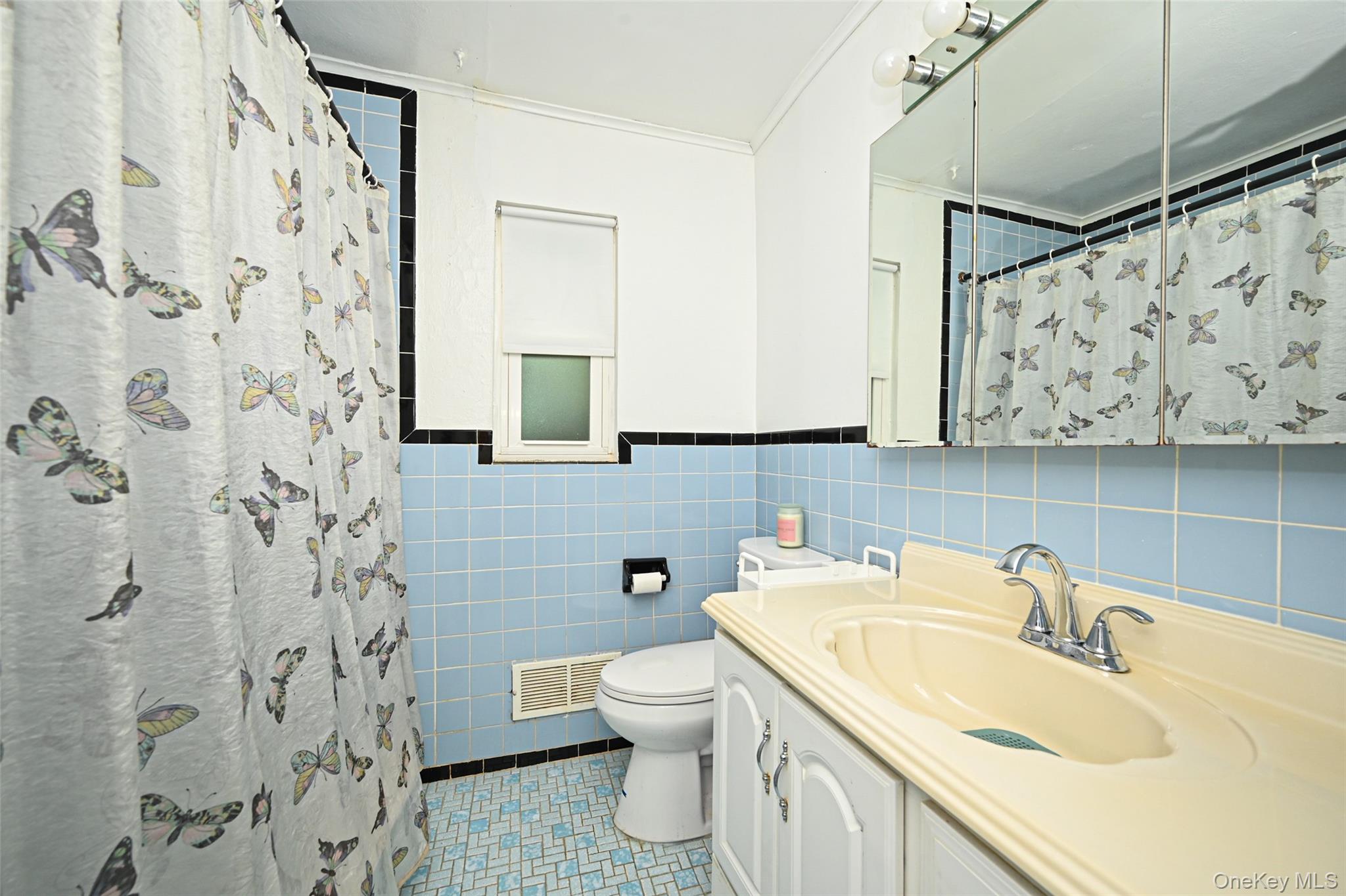 40-04 205th Street – For Sale photo 11