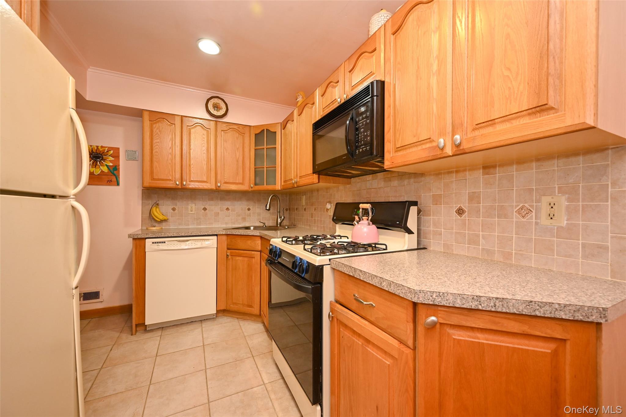 40-04 205th Street – For Sale photo 7
