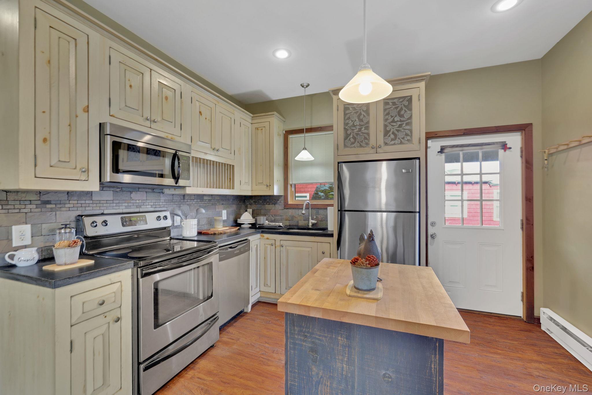 89 Beaver Lake Road – For Sale photo 5