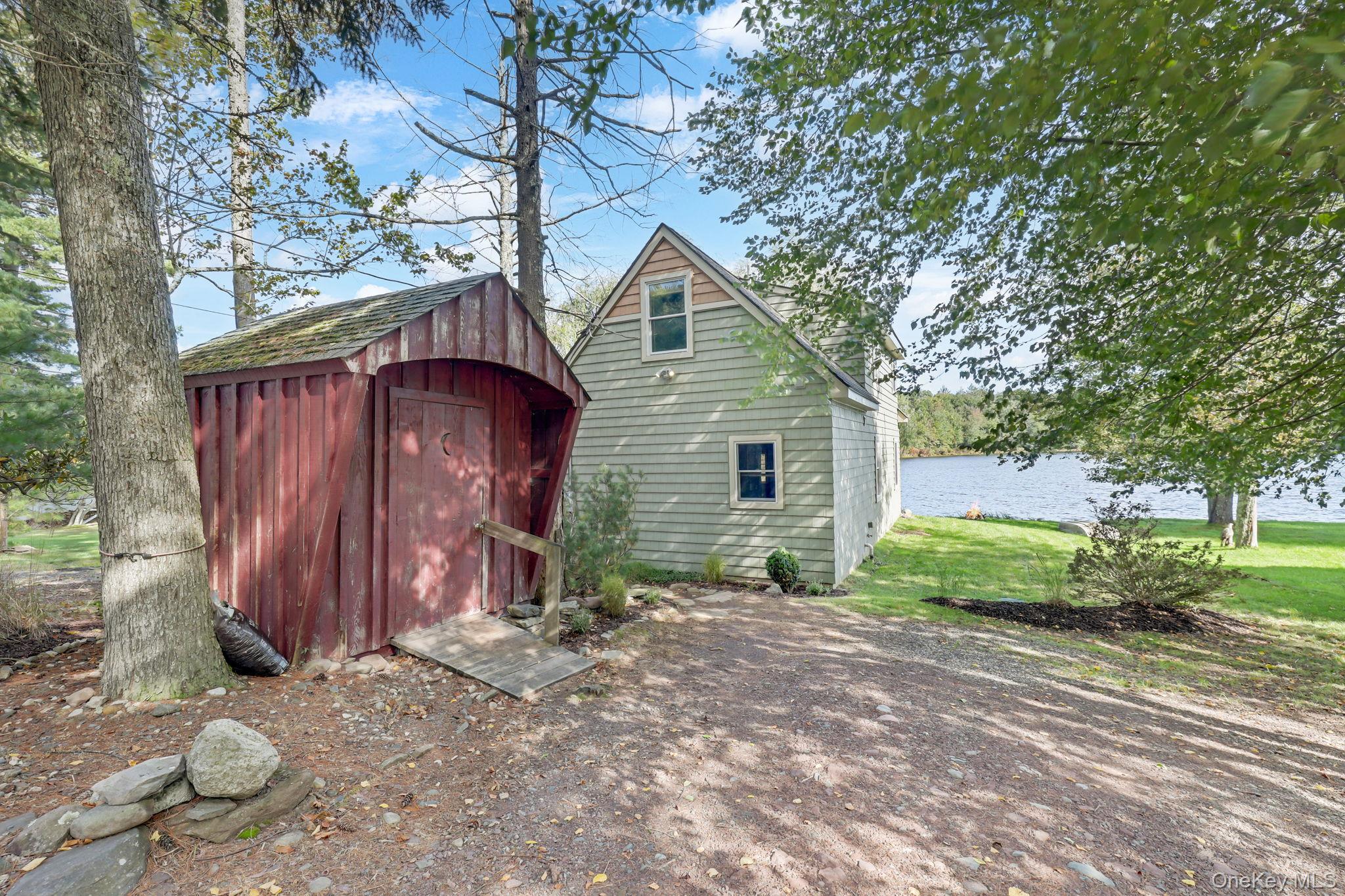 89 Beaver Lake Road – For Sale photo 3