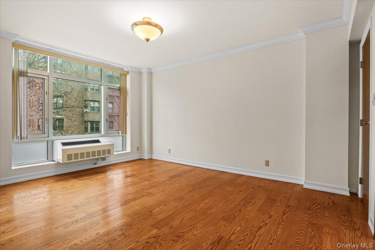 3511 Cambridge Avenue, Unit 3F photo 5