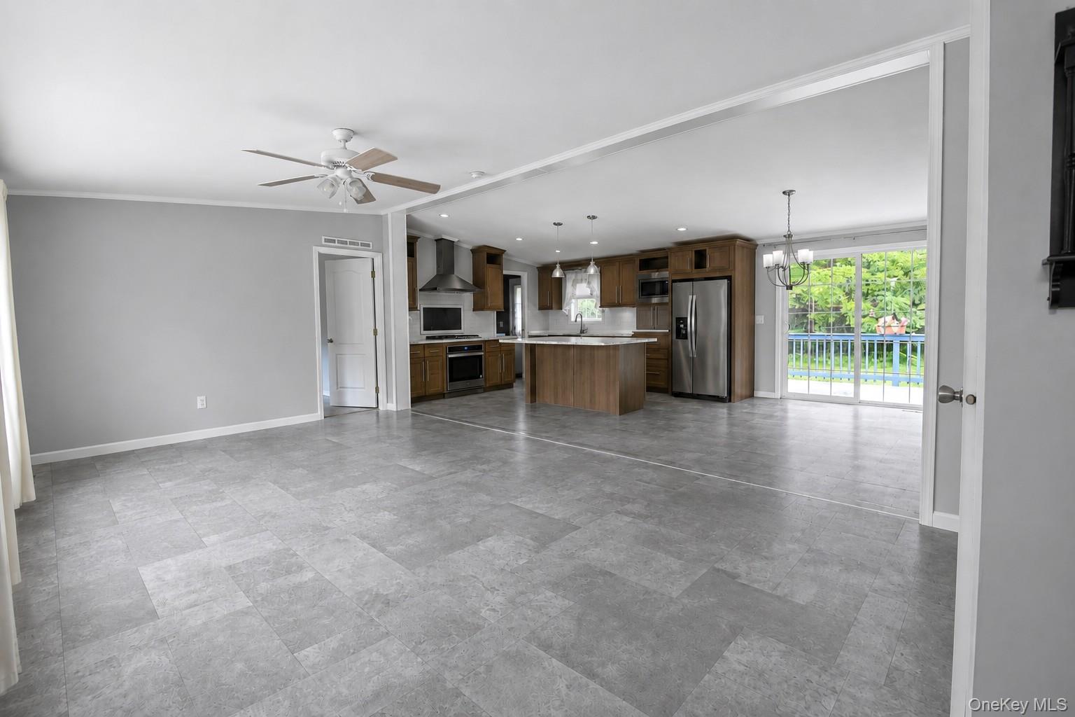 64 Airport Road – For Sale photo 3