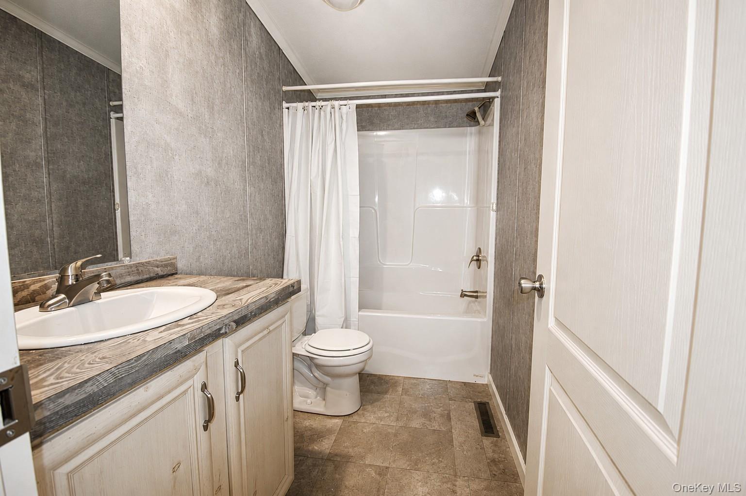 64 Airport Road – For Sale photo 18