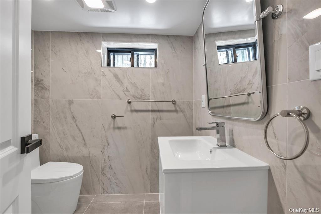 1568 Madison Street – For Rent photo 17