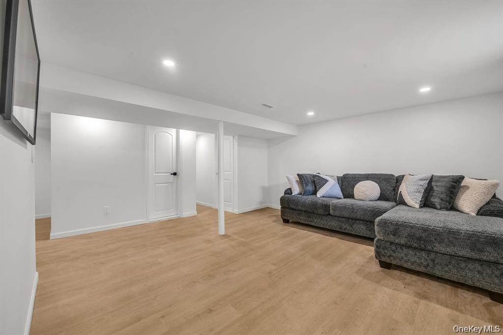 1568 Madison Street – For Rent photo 15