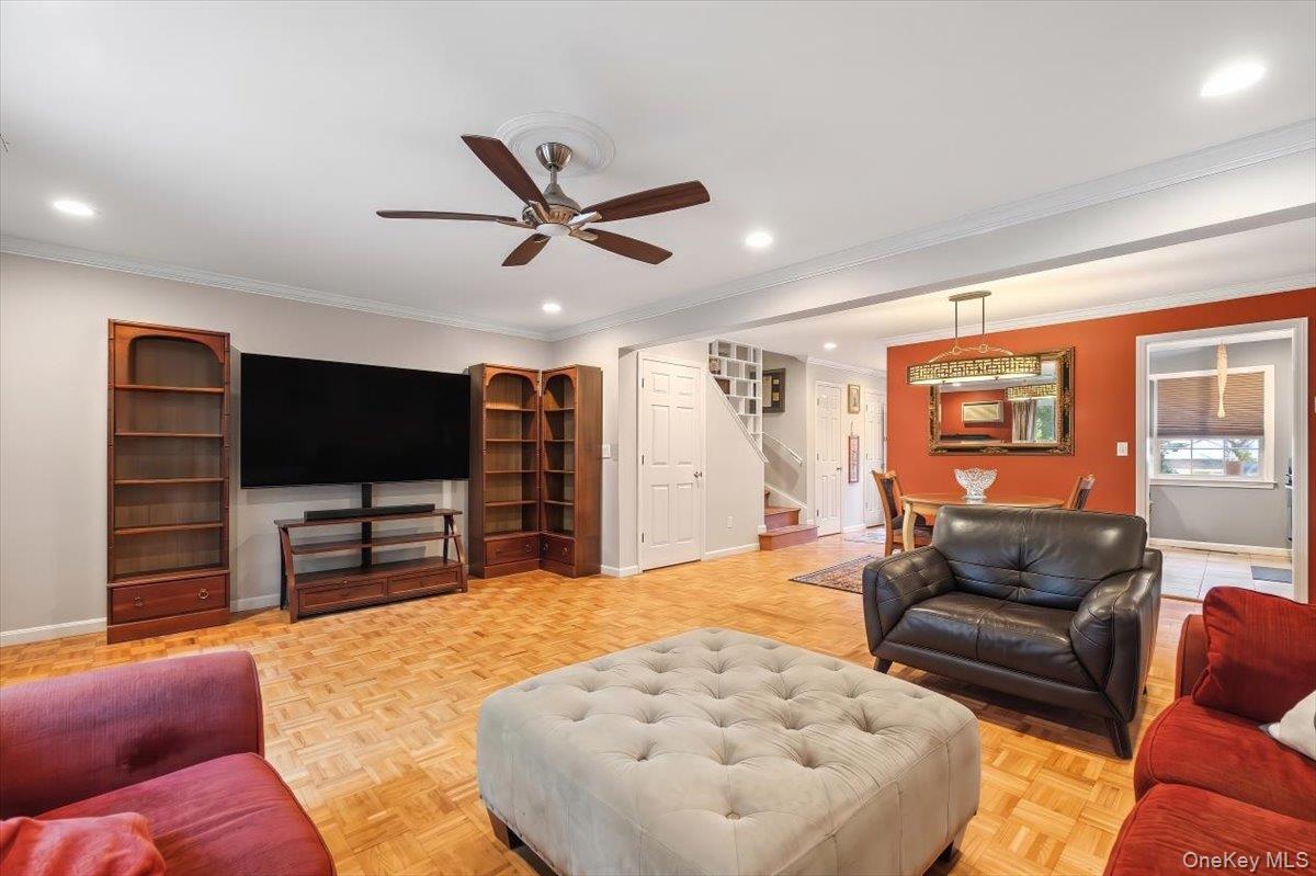 36 Yorkshire Drive – For Sale photo 5