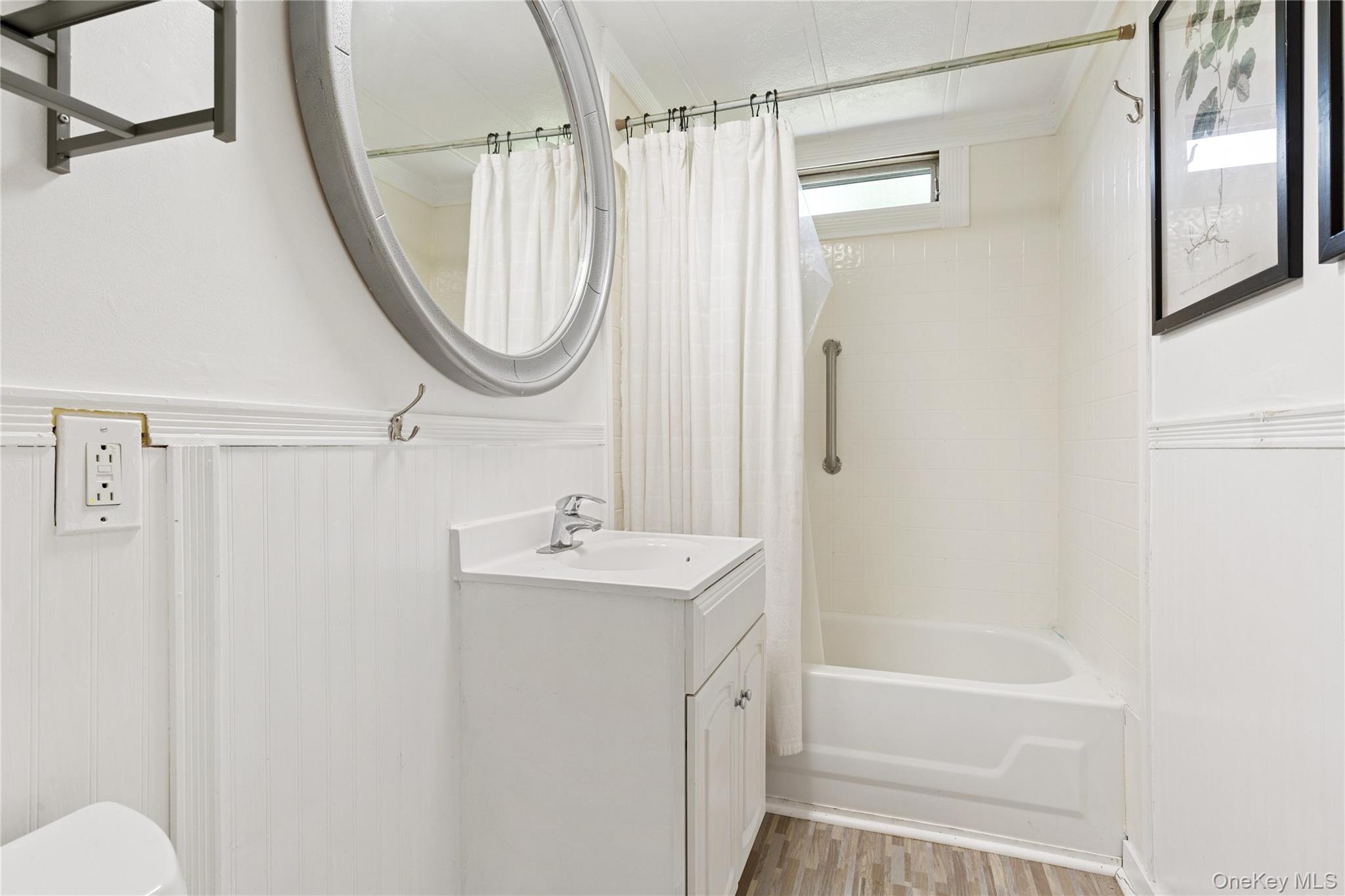8 North Railroad Avenue – For Sale photo 16