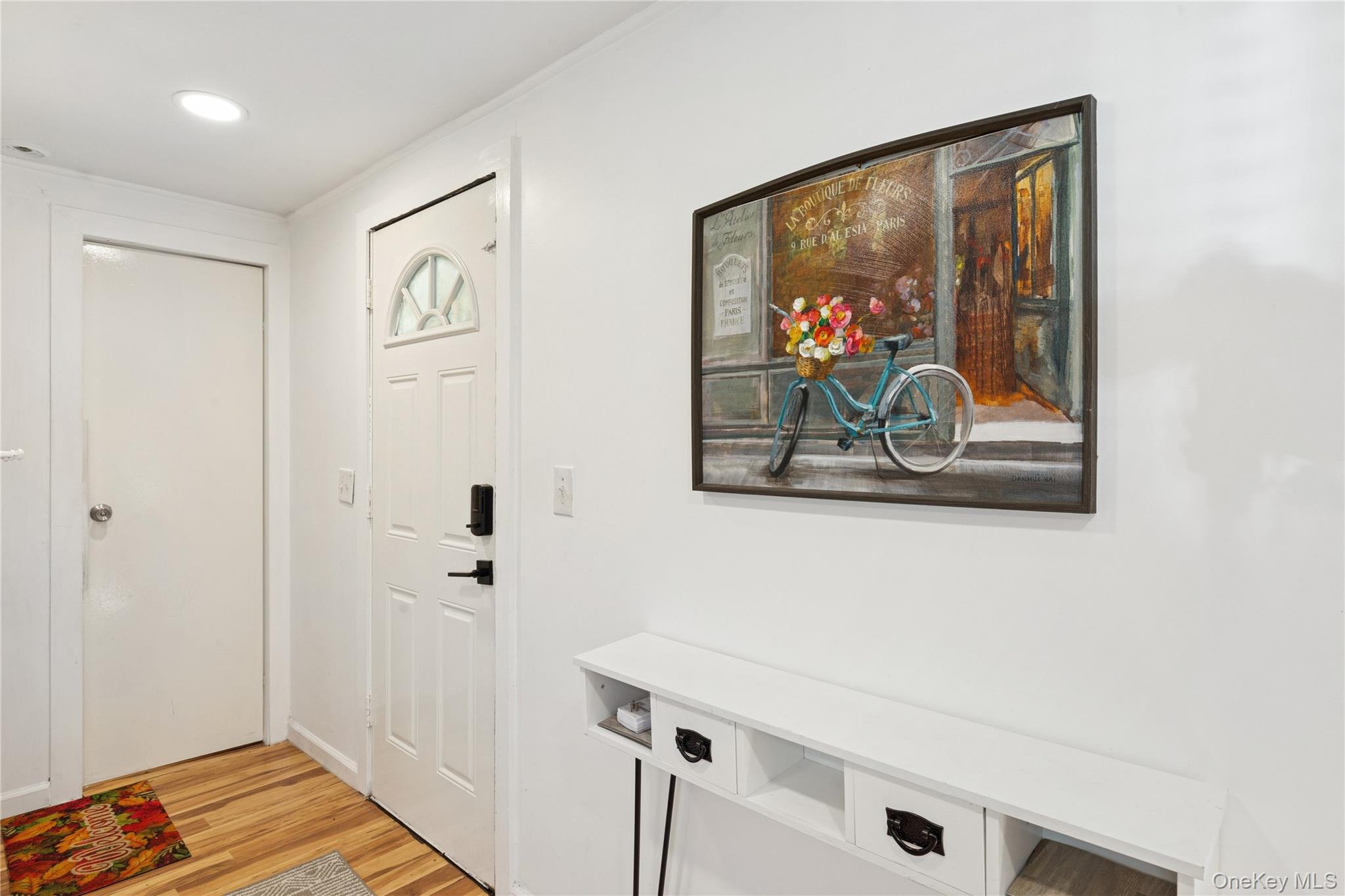 8 North Railroad Avenue – For Sale photo 4