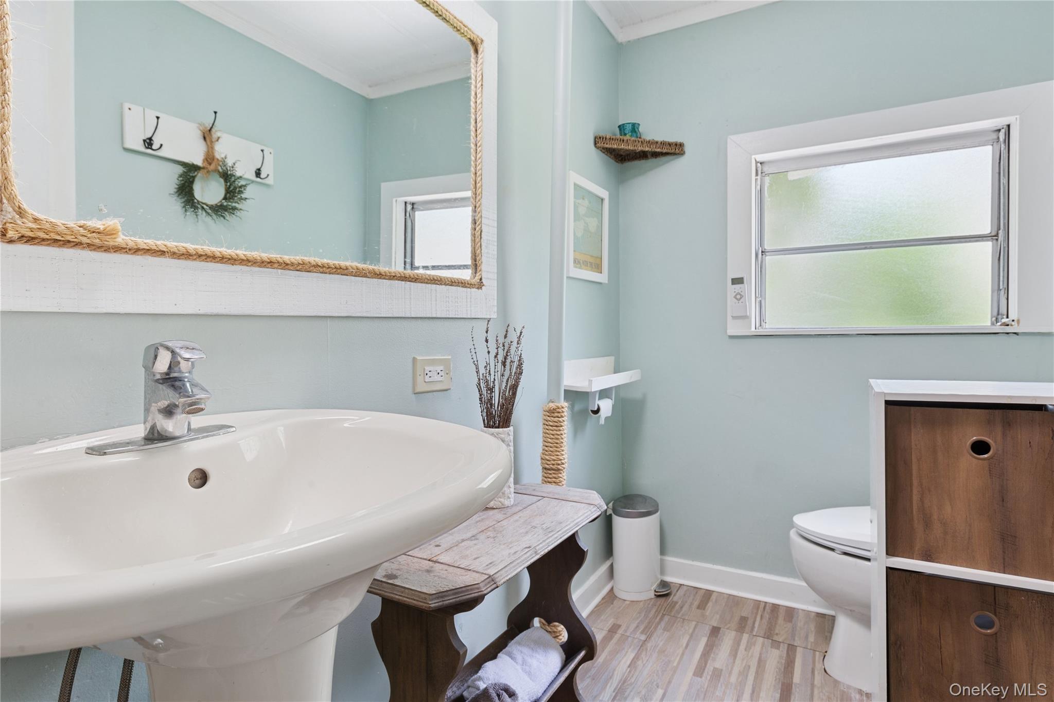 8 North Railroad Avenue – For Sale photo 14