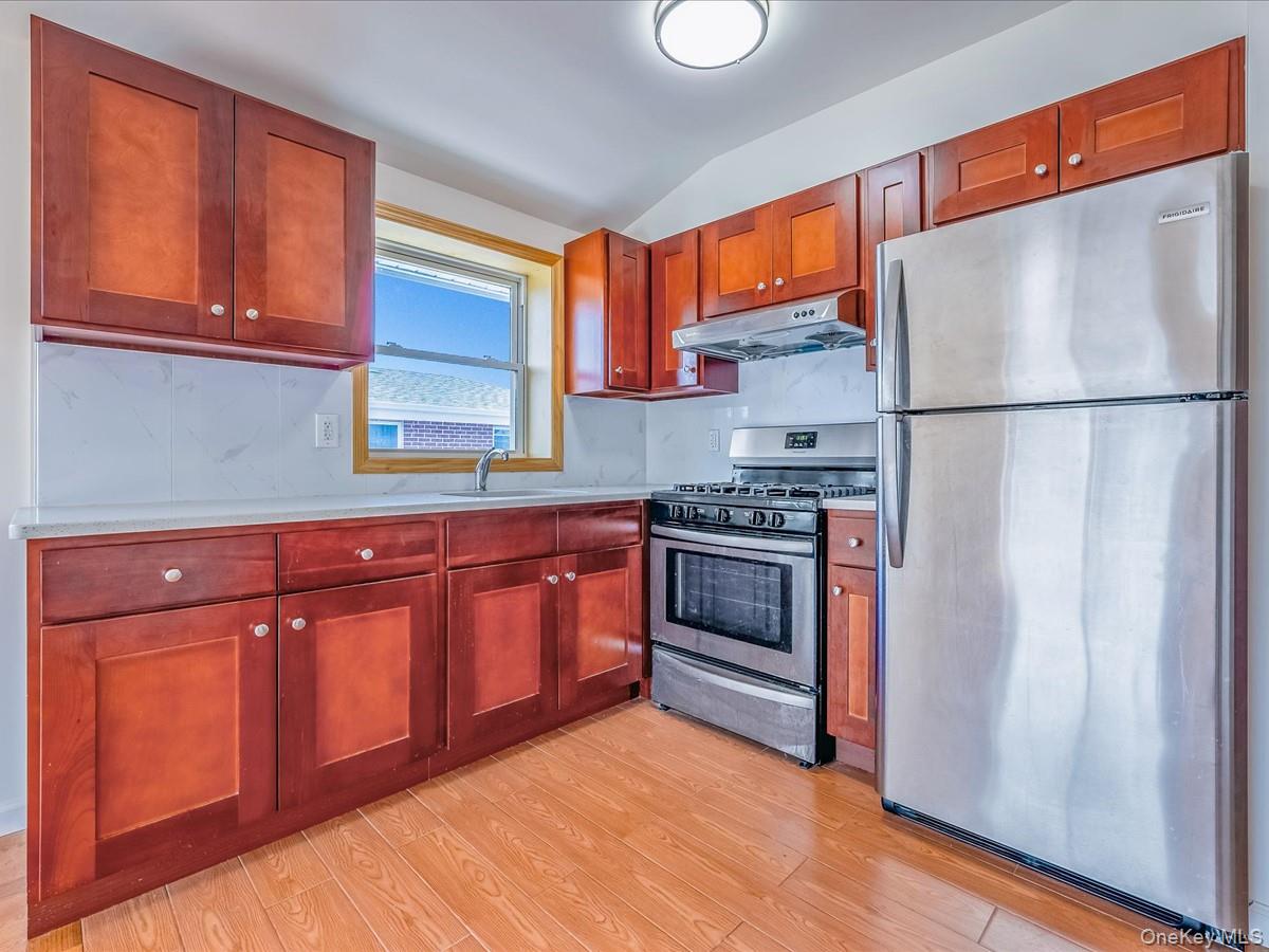 220-09 64th Avenue, Unit 3 photo 4