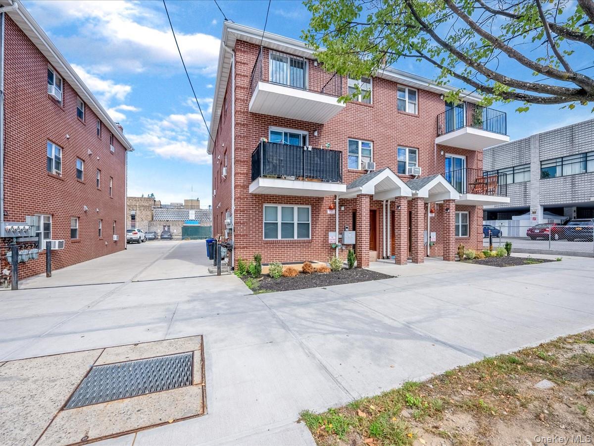 220-09 64th Avenue, Unit 3 photo 2