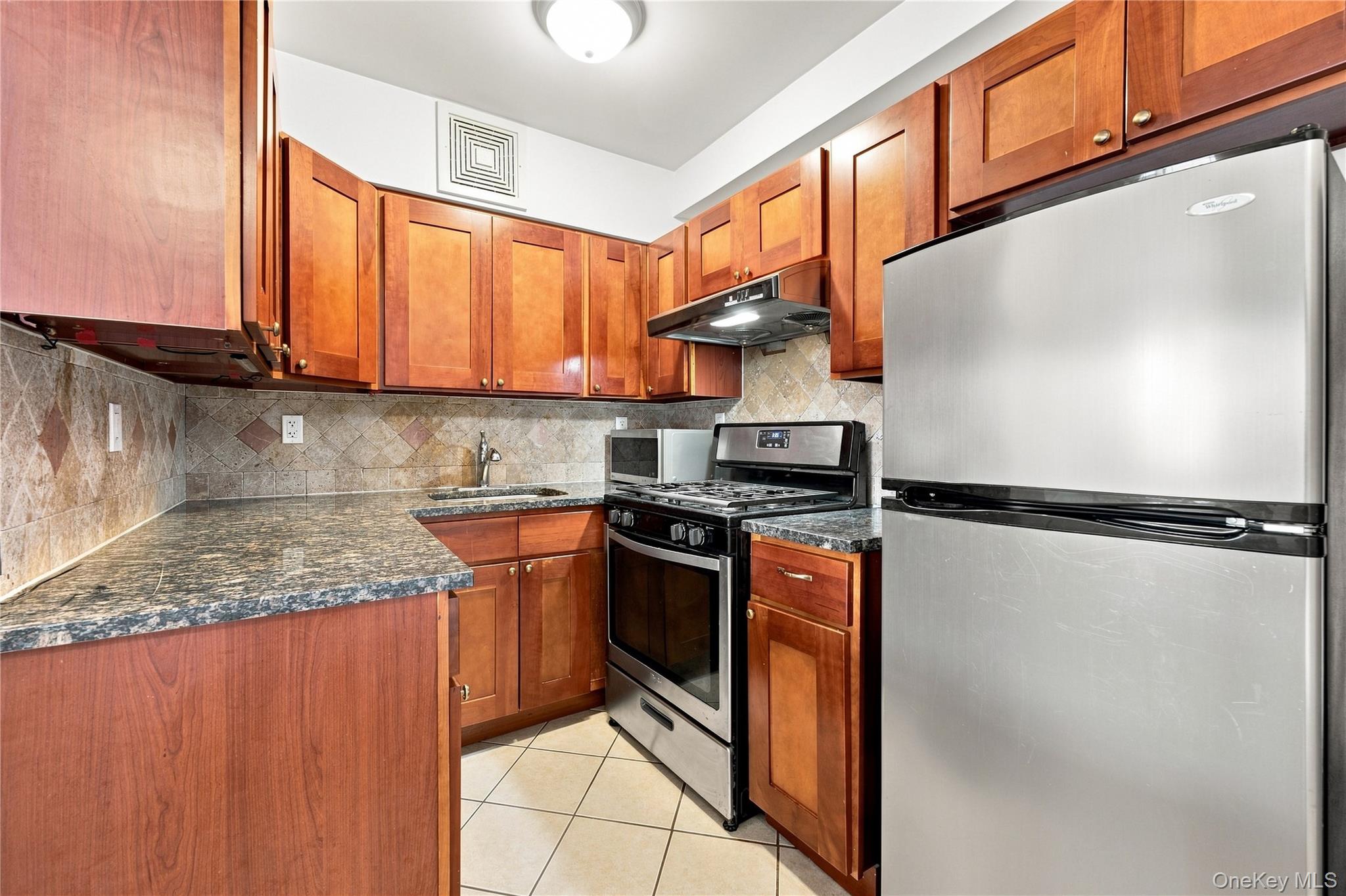 7617 46th Avenue, Unit 2C photo 3
