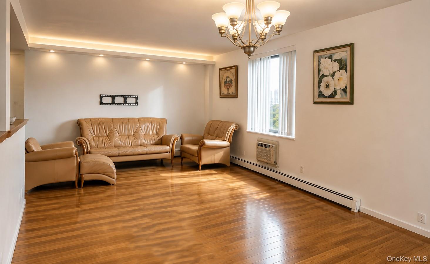 14477 Roosevelt Avenue, Unit 8G photo 2