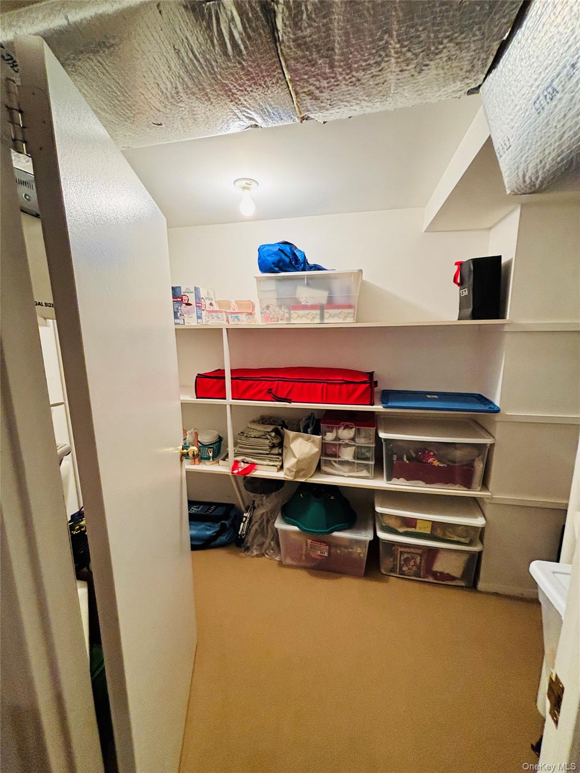 88 The Glen, Unit 88 photo 32