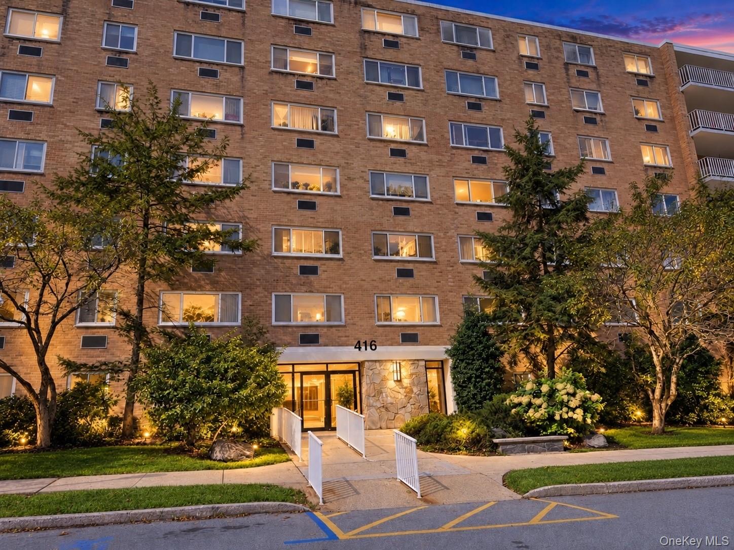 416 Benedict Avenue, Unit 3G