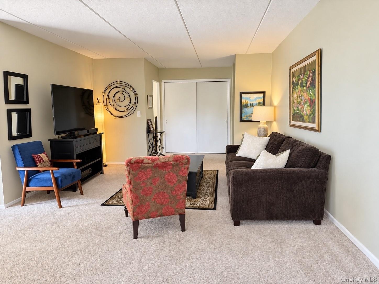 416 Benedict Avenue, Unit 3G photo 4