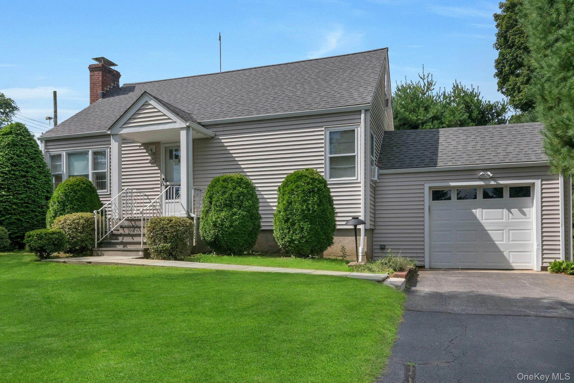 263 Pythian Avenue – For Sale