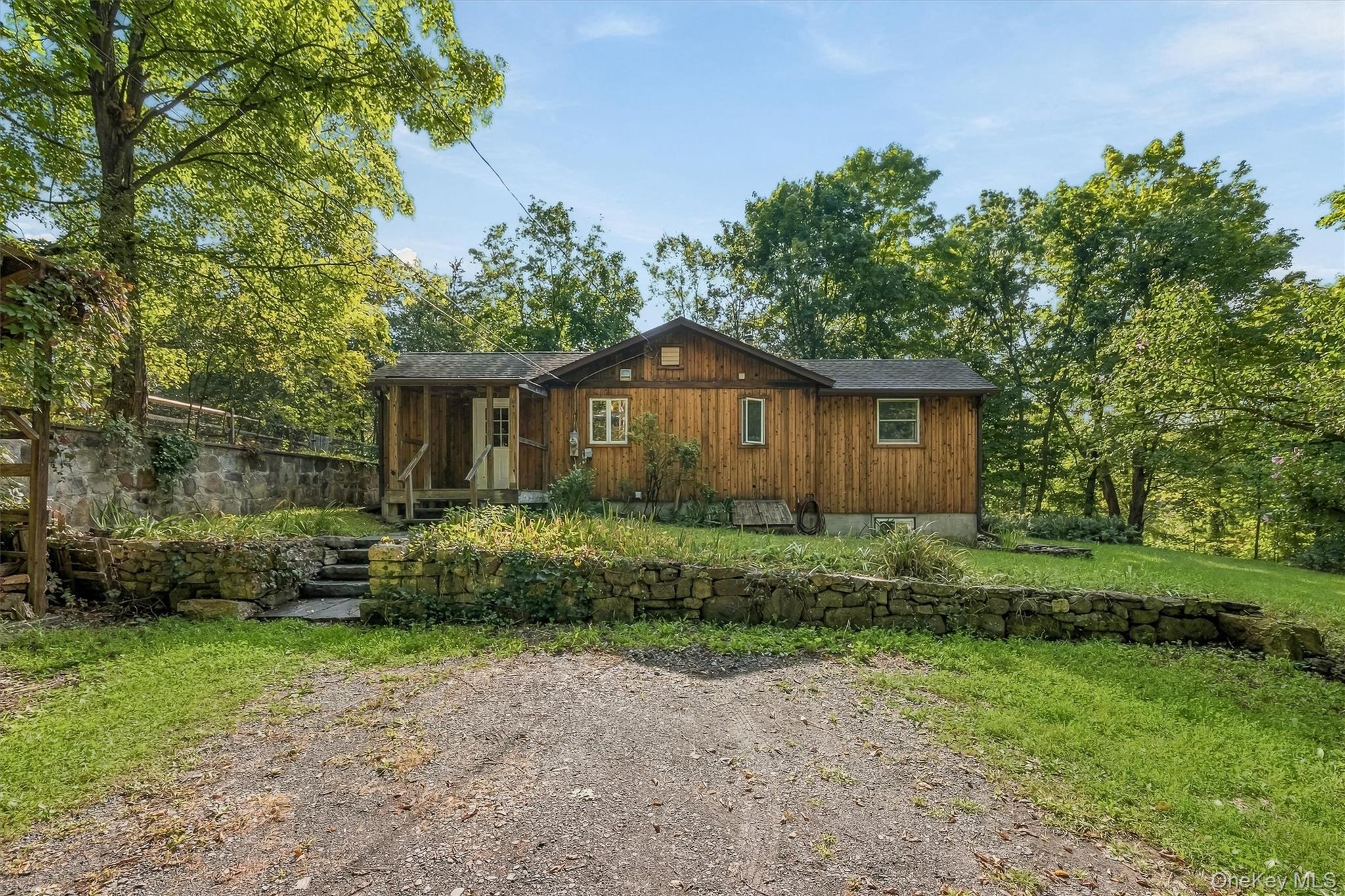 18 Schueler Road – For Sale photo 2