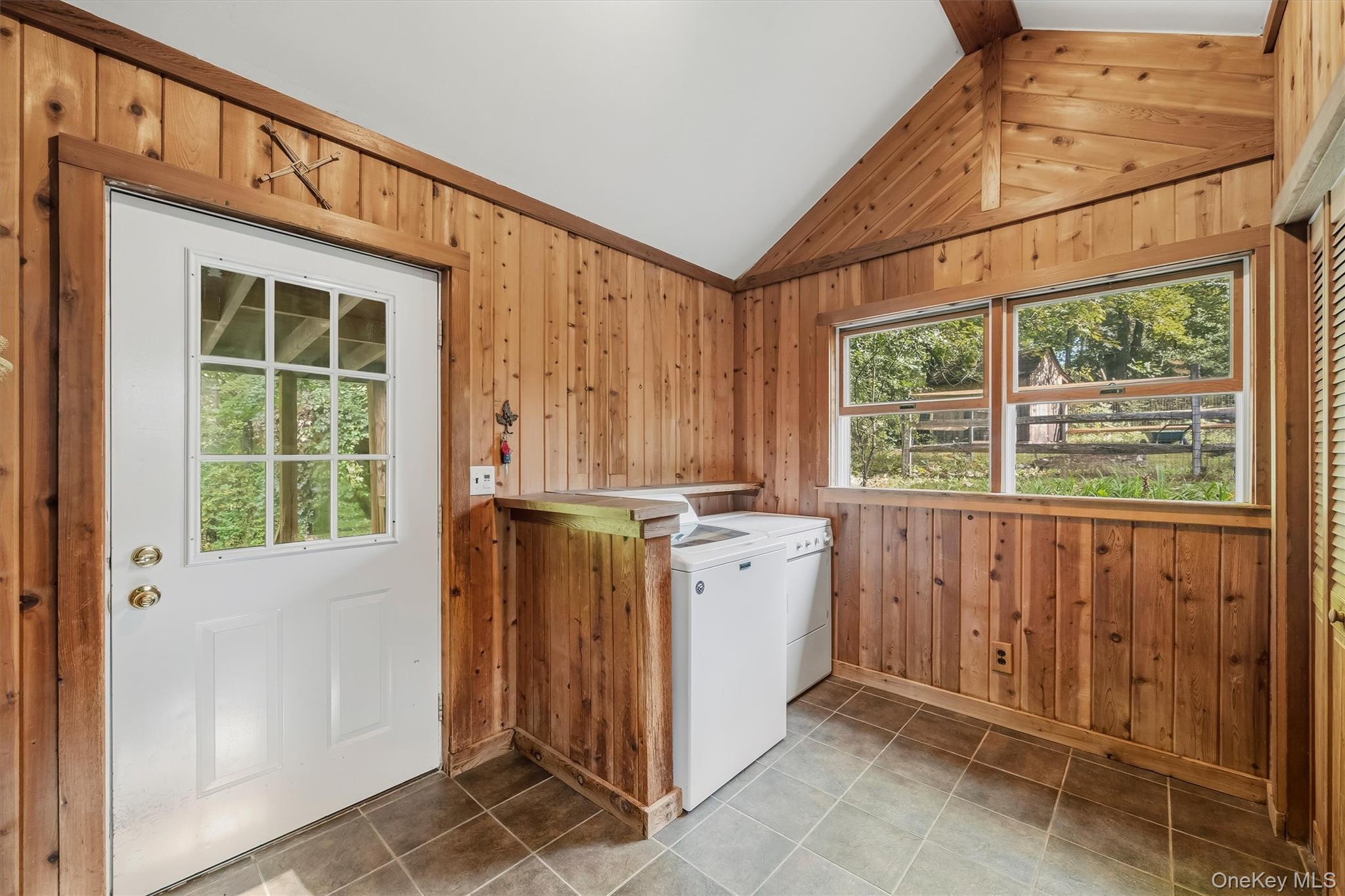 18 Schueler Road – For Sale photo 28