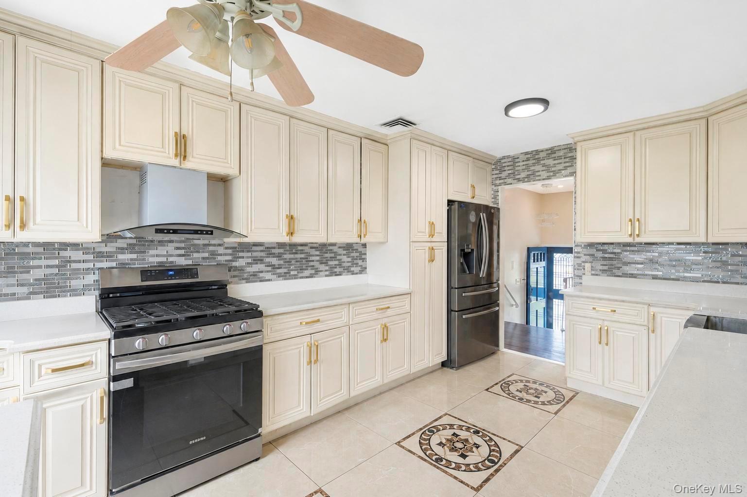 12 Hilton Court – For Sale photo 9