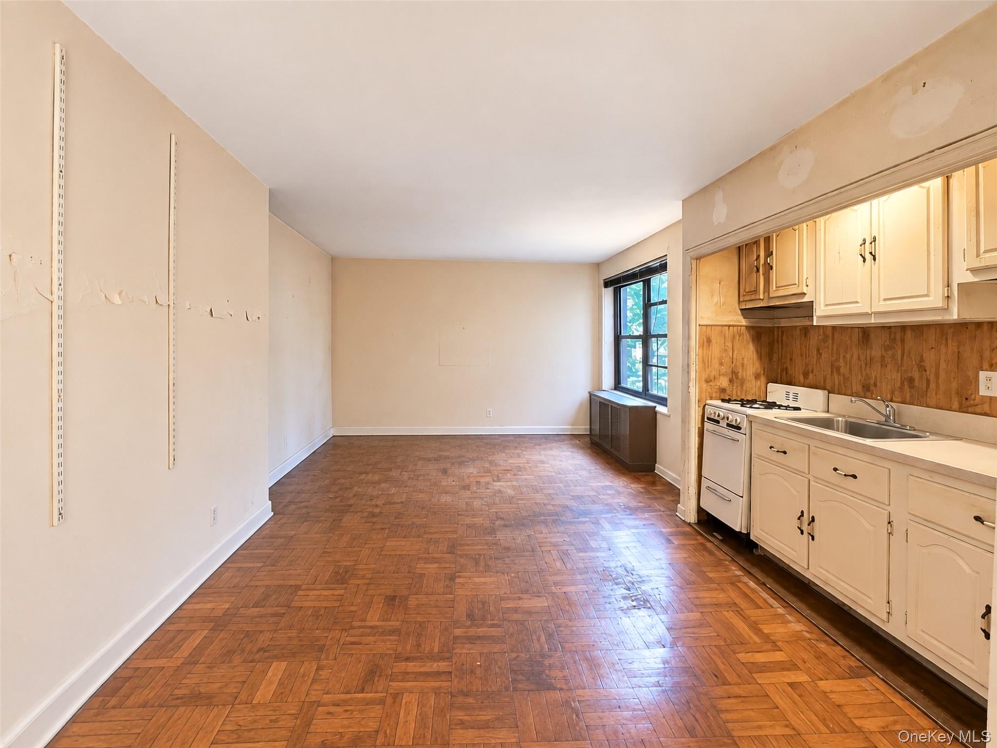 71 Grace Avenue, Unit 1L photo 3