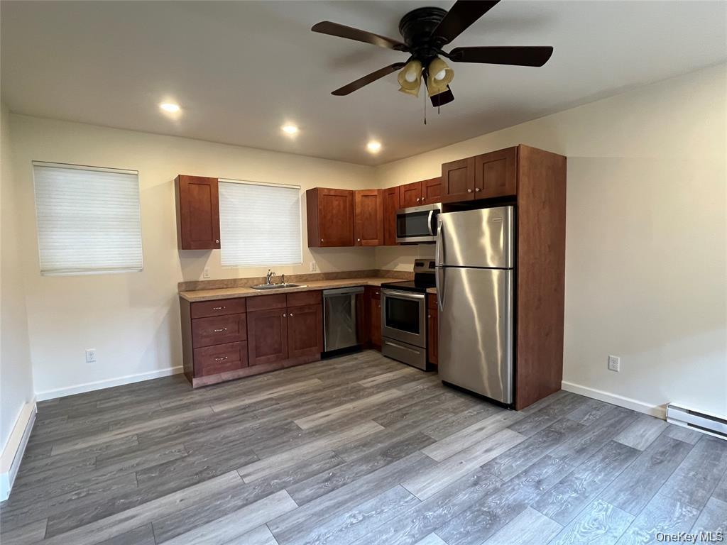 73 Webster Avenue, Unit A photo 4