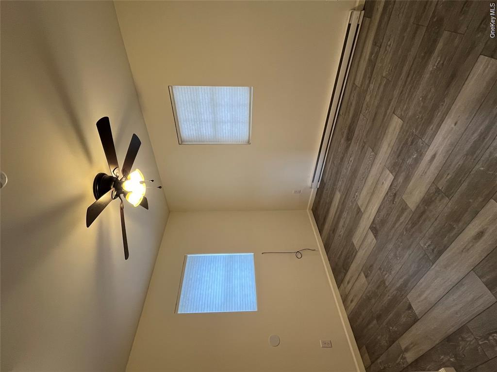 73 Webster Avenue, Unit A photo 5