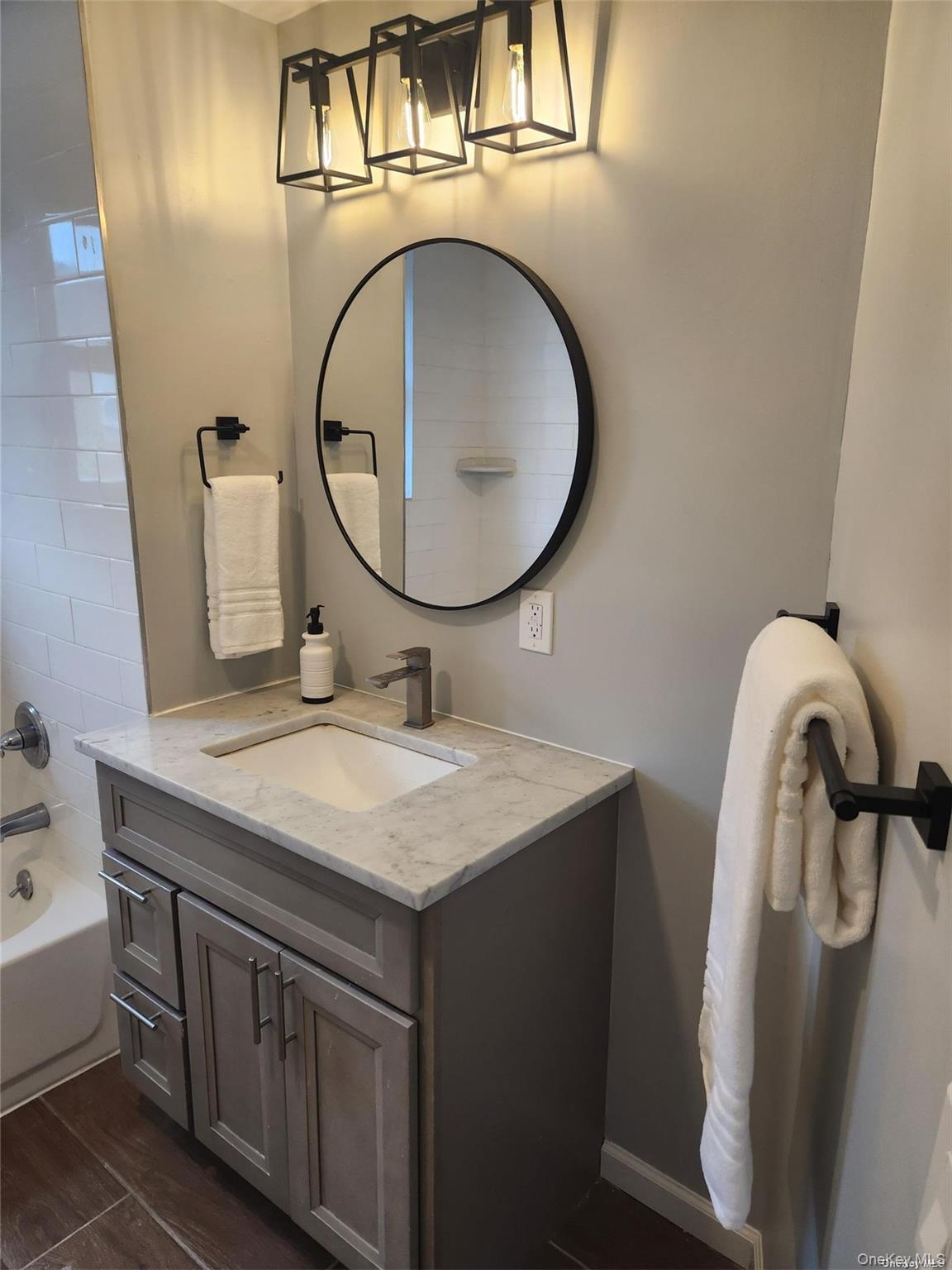 156 Cleveland Avenue, Unit B photo 6