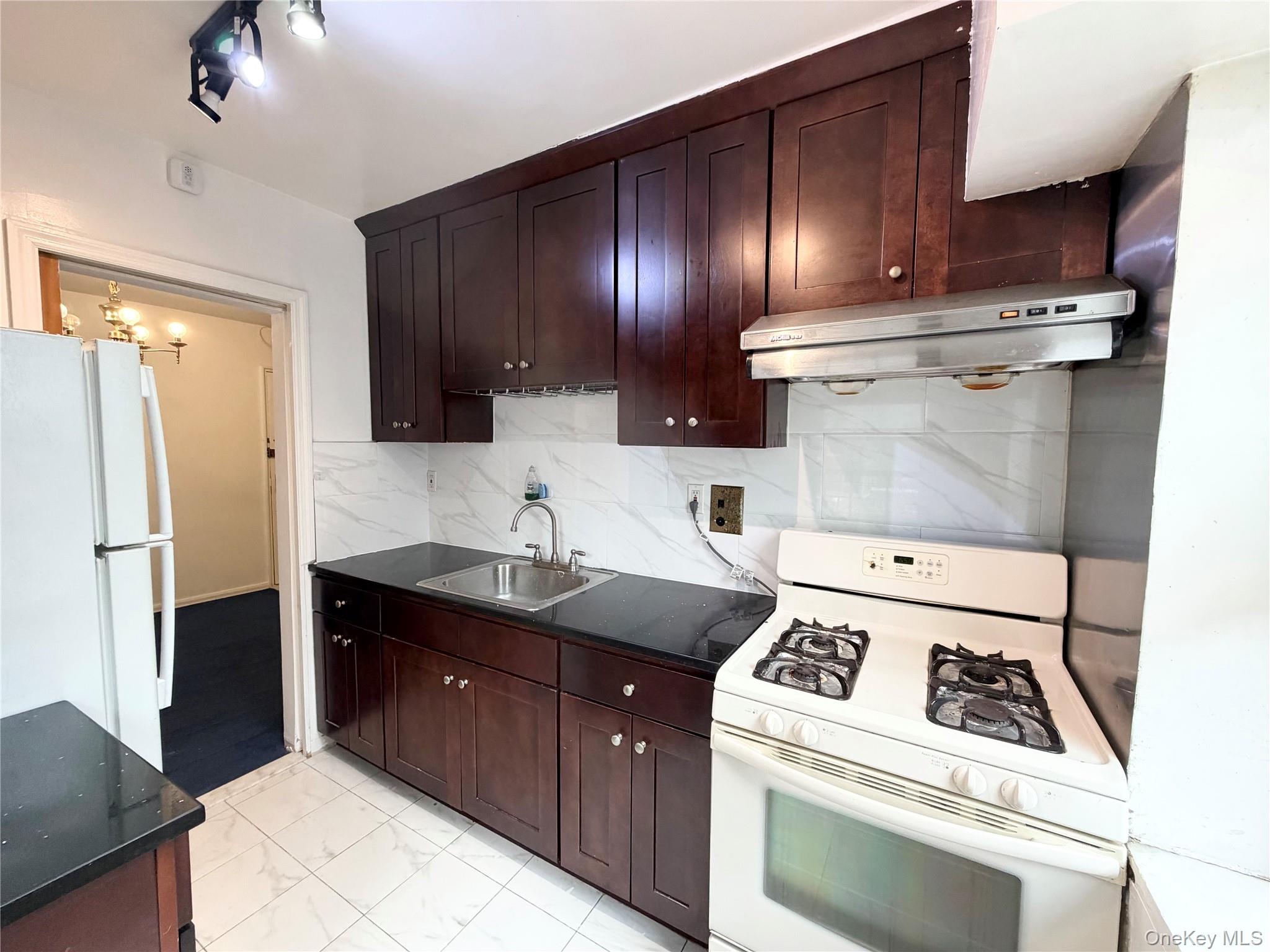 32-43 90th  St, Unit 306
