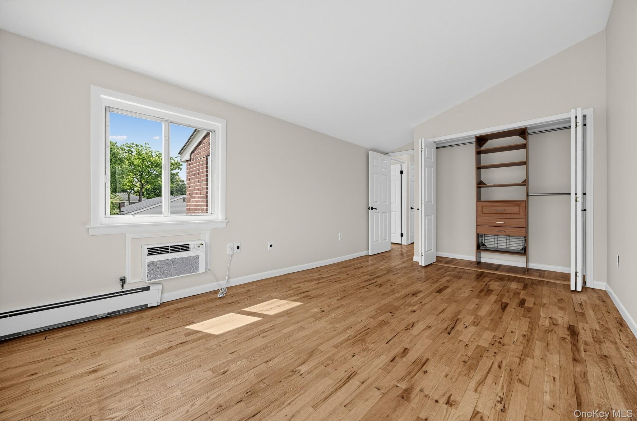 828 Pelhamdale Avenue, Unit 4L photo 10