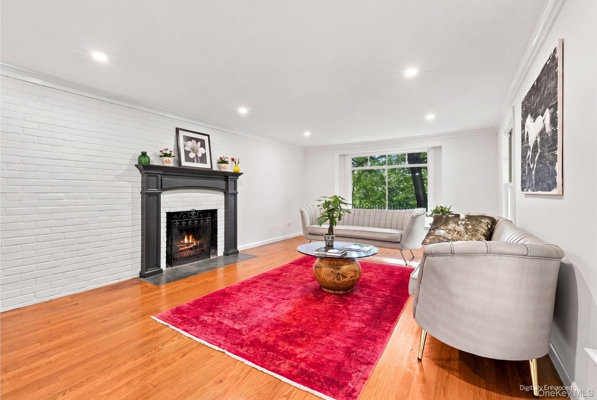 4 Douglas Drive – For Sale photo 4