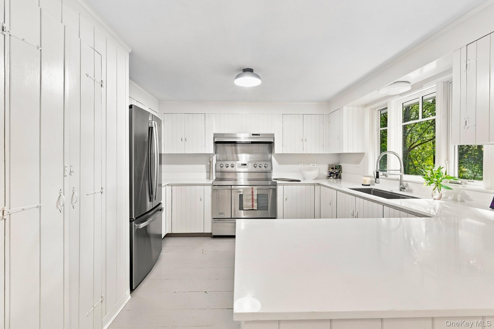 4 Douglas Drive – For Sale photo 10