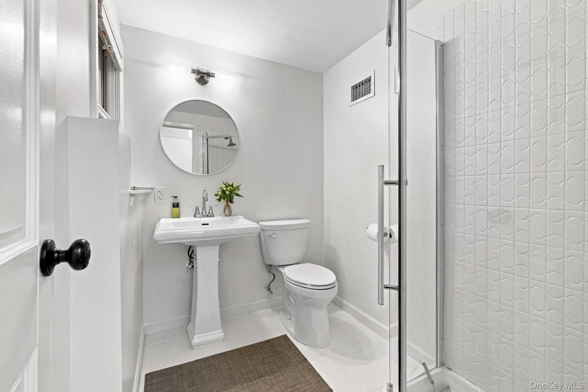 4 Douglas Drive – For Sale photo 16
