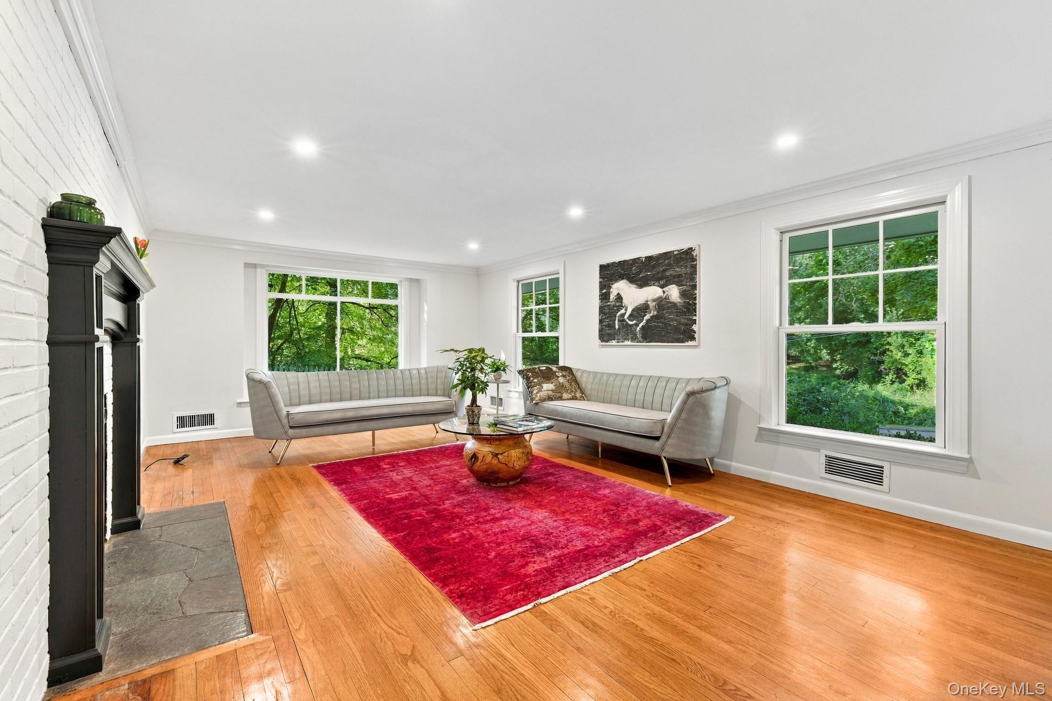 4 Douglas Drive – For Sale photo 6