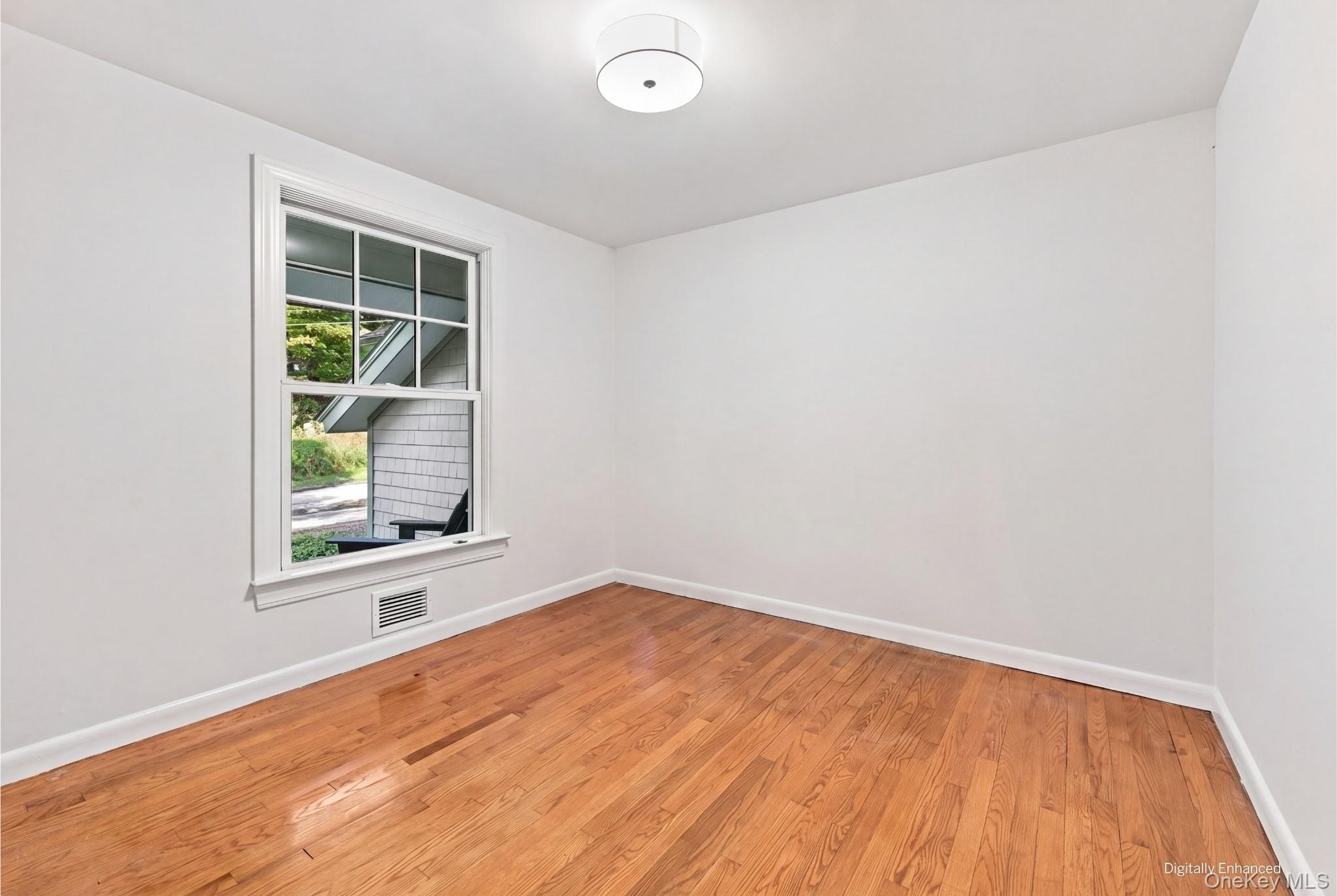4 Douglas Drive – For Sale photo 5